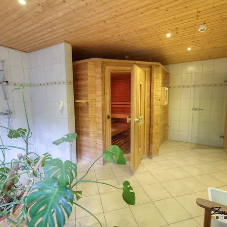 Zur Klippe Apartment *